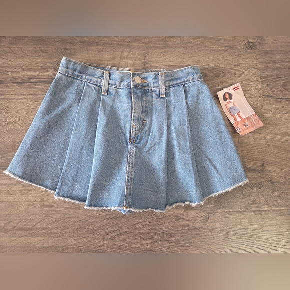 Levi's Other - Girls Levi's Denim Skort Size 8 NWT